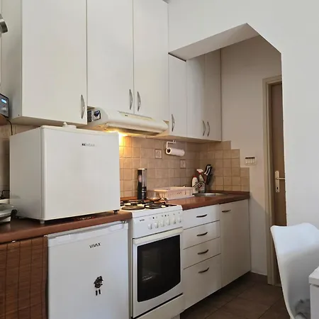 아파트 Valent-fast Wifi, Free Parking,balcony,near The 자다르
